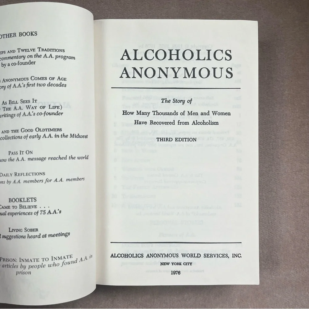 Alcoholics Anonymous The Big Book
Third Edition. Blue, soft cover. - Picture 2 of 5